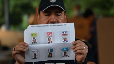 Cuatro días después de las elecciones, los salvadoreños desconocen los resultados finales de sus votaciones a presidente y diputados.