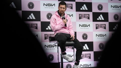 Tokyo (Japan), 06/02/2024.- Inter Miami's forward Lionel Messi of Argentina speaks during a press conference in Tokyo, Japan, 06 February 2024. Inter Miami will face J-League Vissel Kobe for a friendly soccer match on 07 February. (Futbol, Amistoso, Japón, Tokio) EFE/EPA/FRANCK ROBICHON