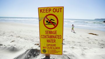 Millones de galones de aguas residuales tóxicas provocan crisis de salud pública en frontera entre EE.UU. y México