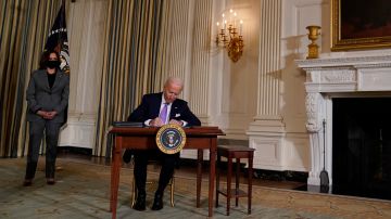 En 2021, el presidente Biden firmó una primera orden ejecutiva contra la desigualdad por motivos raciales.