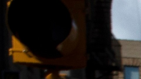 Educar a los adolescentes sobre racismo, identidad de género y orientación sexual o no hacerlo, es un tema candente.