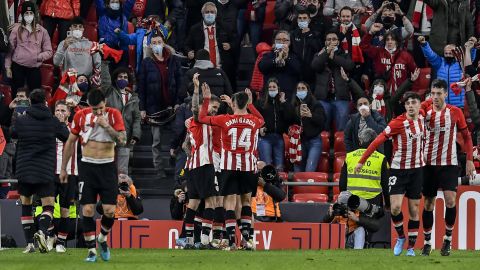 Jugadores del Athletic de Bilbao celebran un gol.