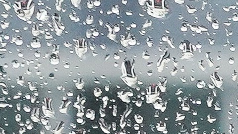 26 millones de personas en California están bajo alerta de inundaciones.