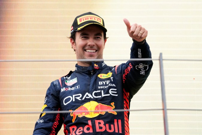 El mexicano Sergio "Checo" Pérez se encuentra en el último año de su actual contrato con la escudería Red Bull.