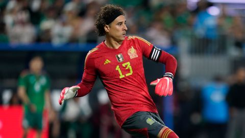 Mexico goalkeeper Guillermo Ochoa makes a pass during the first half of an international friendly soccer match against Ghana, Saturday, Oct. 14, 2023, in Charlotte, N.C. (AP Photo/Erik Verduzco)