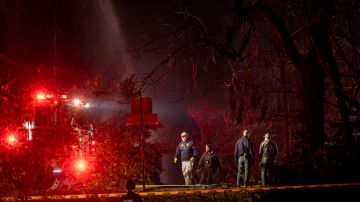 Autoridades de Virginia continúan investigando la explosión de una casa que voló en pedazos en la ciudad de Sterling,