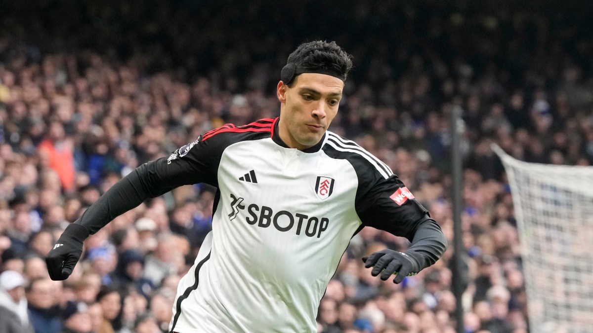 El delantero mexicano del Fulham, Raúl Jiménez, se lastimó a principios de este mes y se esperaba que estuviese fuera un par de semanas.