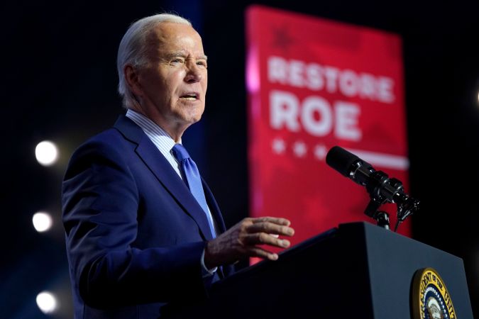 El presidente Joe Biden tiene entre los objetivos de su campaña restaurar el derecho al aborto en Estados Unidos.