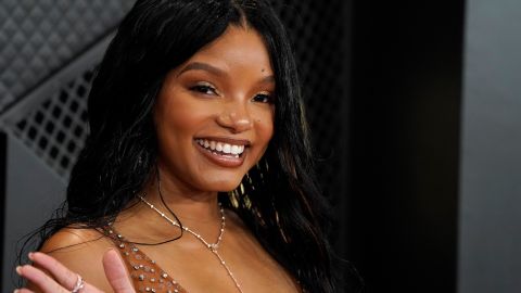 Halle Bailey compartió fotos de “antes y después” del nacimiento de su hijo