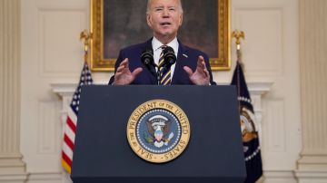 El presidente Biden defiende proyecto bipartidista de seguridad nacional e inmigración.