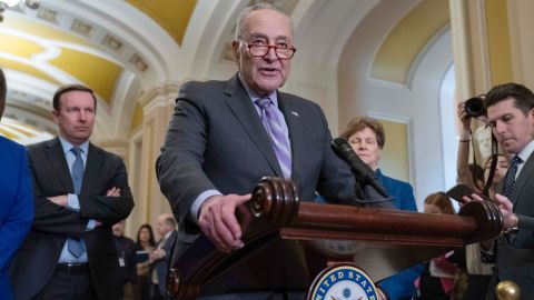 El líder de la mayoría en el Senado, el demócrata Chuck Schumer.