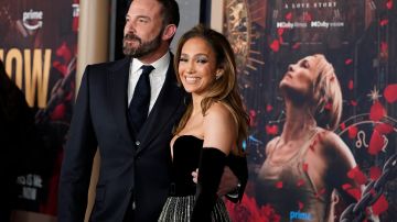 Jennifer Lopez lloró al hablar sobre su relación con Ben Affleck en su nuevo documental