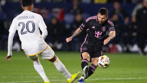 El capitán del Inter Miami, Lionel Messi, anotó en el minuto 92 el gol que le dio a su equipo un valioso empate el domingo ante Los Ángeles Galaxy.