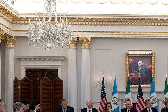 Antony Blinken insta a los cancilleres de México y Guatemala redoblar la coordinación migratoria
