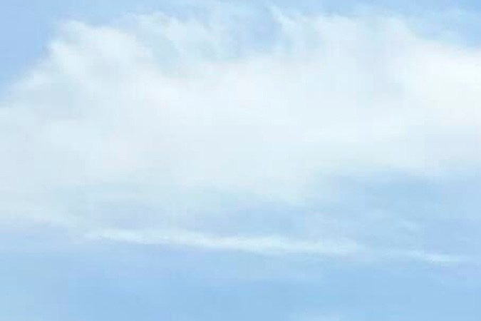 Un automóvil quemado cerca de los restos de una casa destruida en las afueras de Canadian, Texas, el 28 de febrero de 2024.