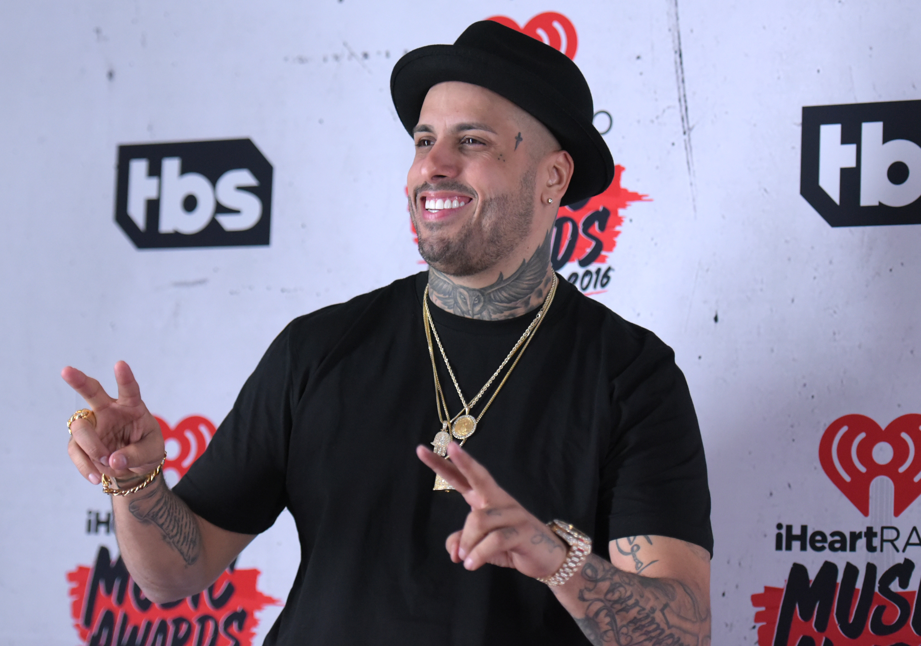 Así es el apartamento de Miami que Nicky Jam compartirá con su joven ...