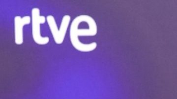 Evaluna Montaner y Camilo en el Latin Grammy.