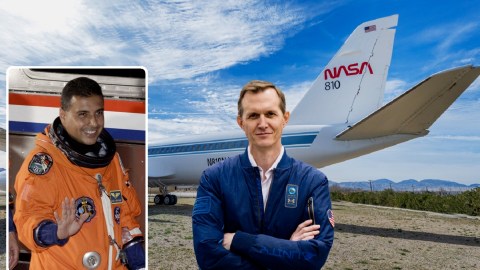 El astronauta hispano José Hernández (recuadro) da su respaldo al demócrata George Whitesides.
