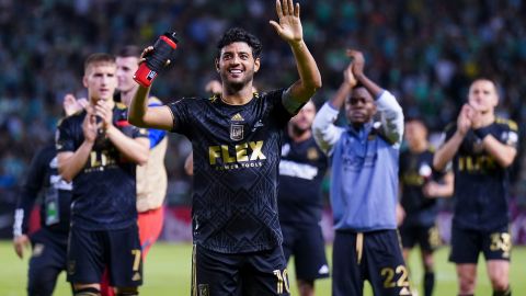 El internacional mexicano Carlos Vela fue buscado con todo por el Cruz Azul, pero al final desechó la oferta. Foto: Rafael Vadillo