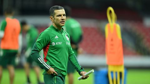 Jaime Lozano, director técnico, durante el entrenamiento oficial de la selección nacional de México, celebrado en el Estadio Azteca el pasado mes de noviembre.