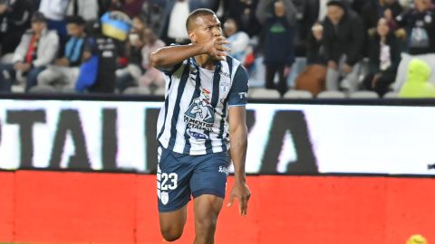 Salomón Rondón tiene tres goles en tres partidos.