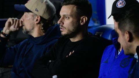 El director técnico de la 'Maquina Celeste', Martín Anselmi poco a poco empieza a sumar puntos importantes para Cruz Azul. (foto: Pablo Ramírez).