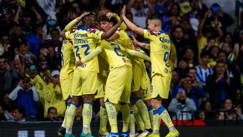 Ciudad de México a 3 de febrero de 2024. Jugadores del América en festejo de gol, durante el partido correspondiente a la jornada 5 del torneo Clausura 2024 de la Liga BBVA MX, entre las Águilas del América y los Rayados del Monterrey, realizado en el Estadio Azteca. Foto: Imago7 / Diego Padilla