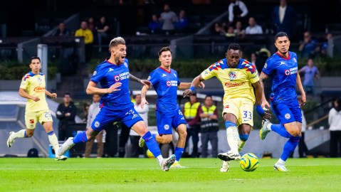 Ciudad de México a 24 de Febrero de 2024. , durante el partido correspondiente a la jornada 8 del torneo Clausura 2024 de la Liga BBVA MX, entre las Águilas del América y la Máquina Celeste del Cruz Azul, realizado en el Estadio Azteca. Foto: Imago7 / Diego Padilla