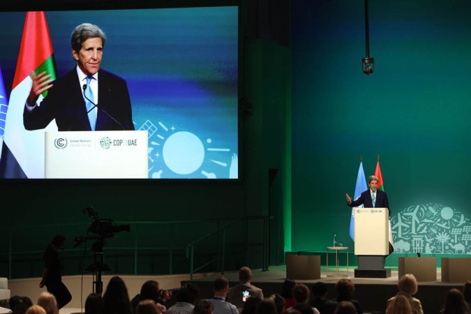 John Kerry, jefe de la diplomacia climática representando a Estados Unidos