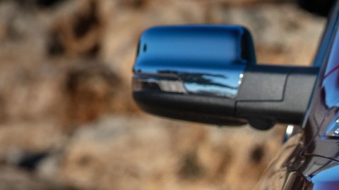 La 2025 RAM 1500 trae un diseño de parrilla diferente para cada versión.