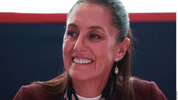 Claudia Sheinbaum se registra ante el INE como candidata presidencial de México por los partidos Morena-PT-PVEM