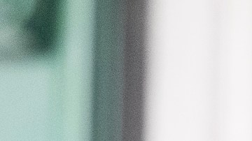 El Dr. M. Keith Claybrook habla con estudiantes del sur de Los Angeles en la Estación Union en Los Angeles,