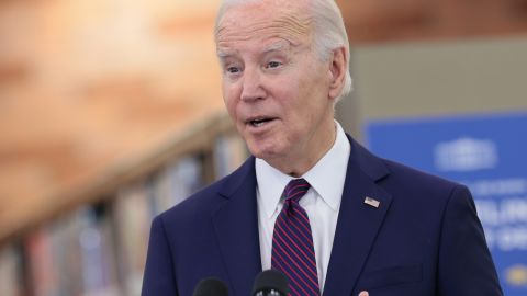 Biden critica a Trump por los comentarios de la OTAN y por no culpar a Putin por la muerte de Navalny