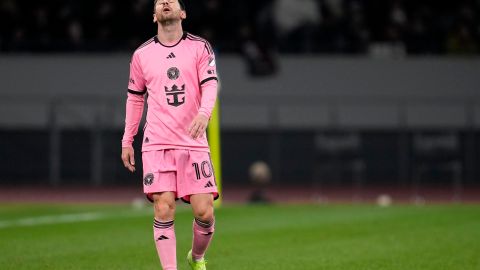 Tokyo (Japan), 07/02/2024.- Inter Miami's forward Lionel Messi reacts during a friendly soccer match between Inter Miami and Vissel Kobe in Tokyo, Japan, 07 February 2024. (Futbol, Amistoso, Japón, Tokio) EFE/EPA/FRANCK ROBICHON