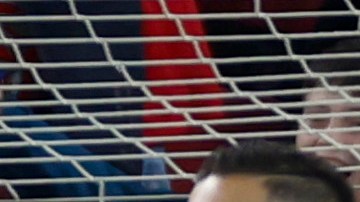 El defensor del Athletic, Yuri Berchiche, celebra el primer gol de su equipo durante el partido de LaLiga ante el Mallorca en San Mamés.