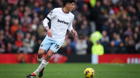 El mexicano Edson Álvarez se ha adueñado de la mitad del campo en el West Ham United.