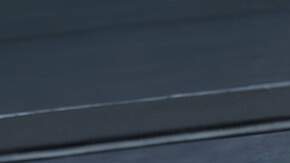 Lancia innova con su auto eléctrico.