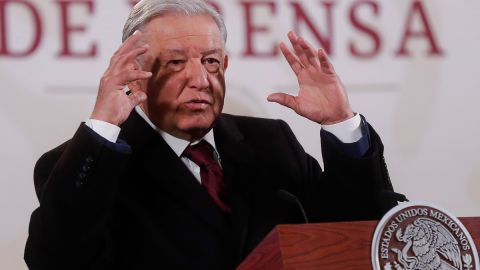 AMLO revela que iba a suspender reuniones con funcionarios de EE.UU. tras reportaje que lo vincula con el narcotráfico