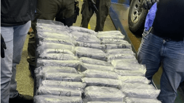 Policía incauta 720,000 pastillas de fentanilo en California en operativo contra el nacotráfico