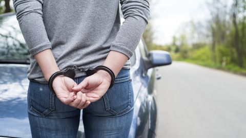 Madre de Minnesota acusada de tener relaciones sexuales con dos adolescentes de 15 años