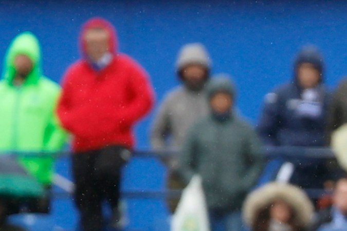 Los jugadores del Sevilla y Getafe cruzando palabras durante el encuentro de este sábado en el estadio Coliseum de Madrid.