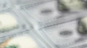 Miles de dólares en efectivo.