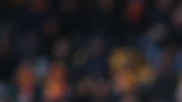 Lecce (Italy), 10/03/2024.- Lecce's coach Roberto D'Aversa yells during the Italian Serie A soccer match US Lecce vs Hellas Verona FC in Lecce, Italy, 10 March 2024. (Italia) EFE/EPA/ABBONDANZA SCURO LEZZI