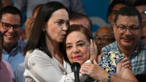 María Corina Machado anunció la postulación de Corina Yoris.