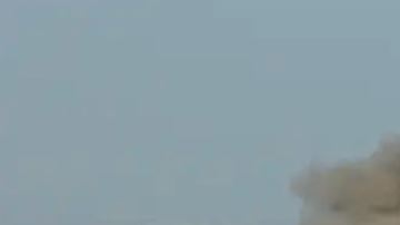 Israel ataca norte de Líbano y Hezbolá responde con cohetes