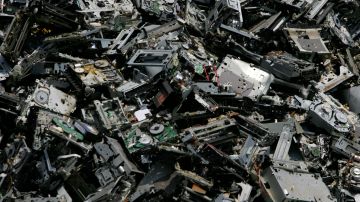 Basura electrónica “ahoga” al mundo; ONU advierte que humanidad generó 62 millones de toneladas