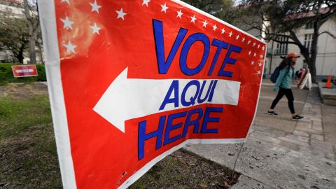El BOLD PAC refuerza su estrategia de campaña para atraer el voto latino.