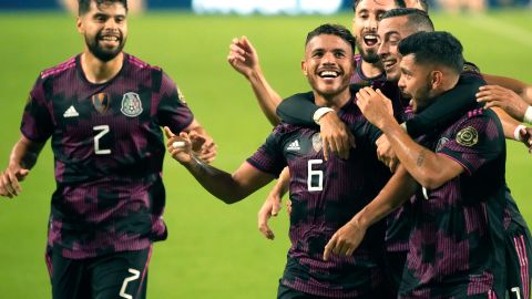 Jonathan Dos Santos marcó cinco goles con El Tri.