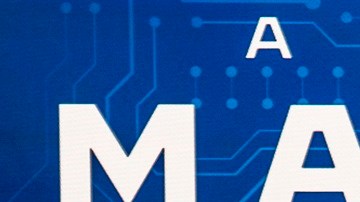 La Administración Biden impulsa la inversión en producción de microchips en EE.UU.