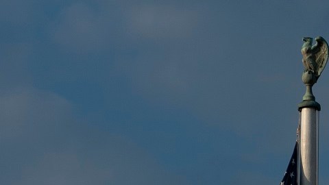 La Corte Suprema avaló ley contra migrantes de Texas.